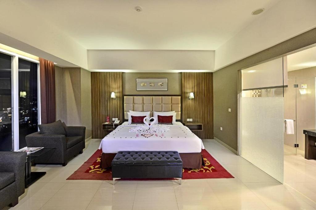 Travello Hotel Bandung Luaran gambar